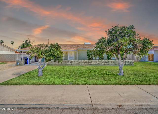 Property at 2140 W Wood Dr, Phoenix, AZ 85029, 3 beds, 2 baths