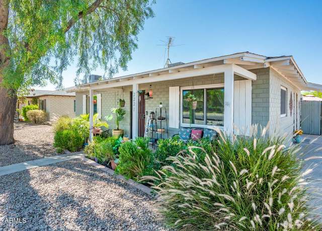 Property at 2221 W Mitchell Dr, Phoenix, AZ 85015, 2 beds, 1 bath