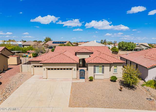 Property at 2013 Prairie Grass Dr, Sierra Vista, AZ 85635, 4 beds, 2.5 baths