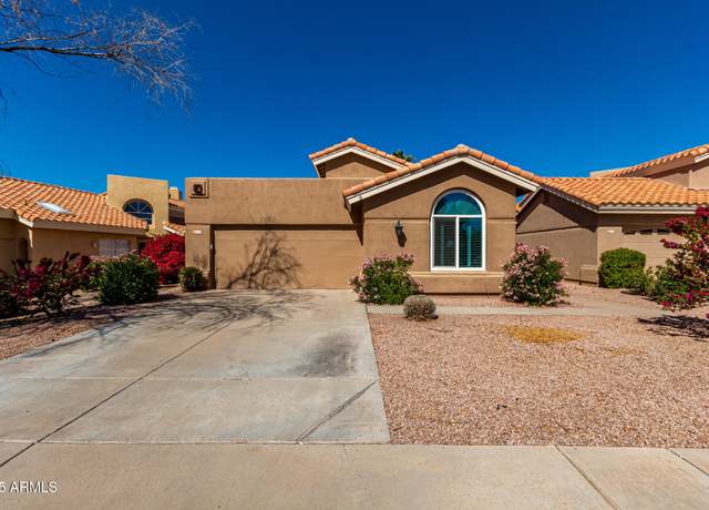 Property at 6520 E Sugarloaf St, Mesa, AZ 85215, 2 beds, 2 baths