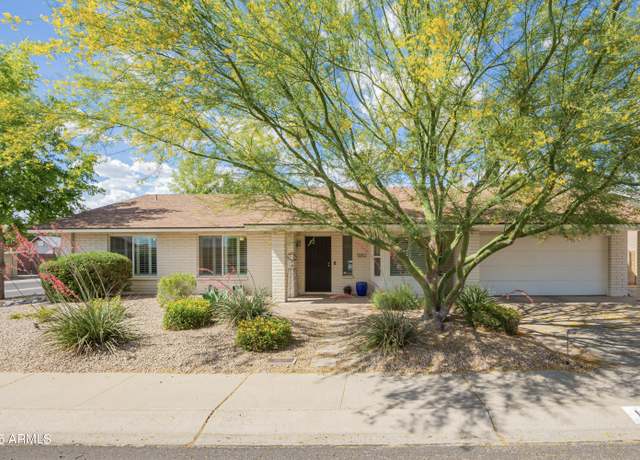 Property at 1002 E Topeka Dr, Phoenix, AZ 85024, 3 beds, 2 baths