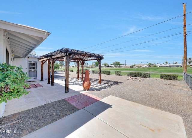Property at 12072 N Pebble Beach Dr, Sun City, AZ 85351, 3 beds, 2 baths