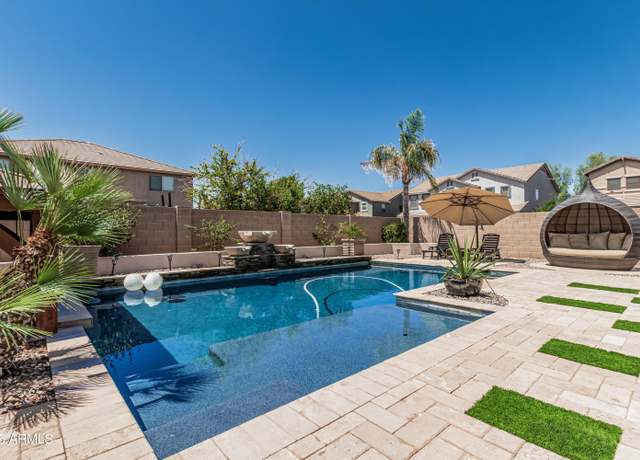 Property at 551 E Sun Valley Farms Ln, San Tan Valley, AZ 85140, 4 beds, 4 baths