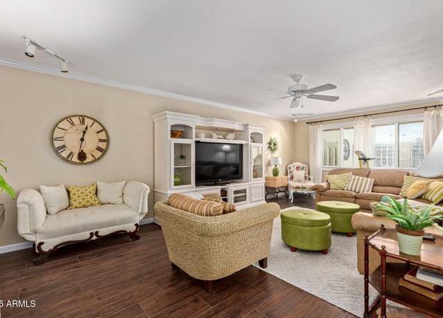 Property at 13809 N 107th Ln, Sun City, AZ 85351, 2 beds, 1.75 baths