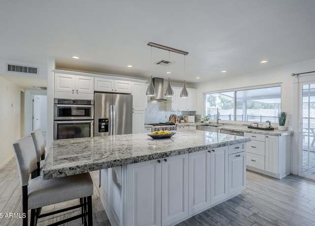 Property at 10844 N 37th St, Phoenix, AZ 85028, 3 beds, 2.5 baths