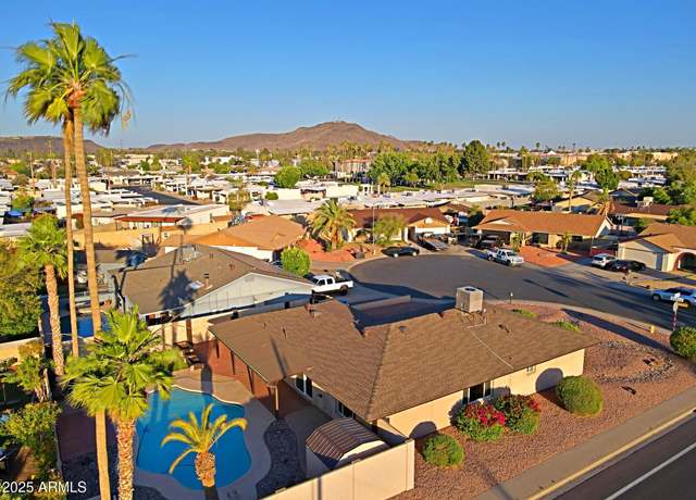 Property at 3054 W Redfield Rd, Phoenix, AZ 85053, 3 beds, 2 baths