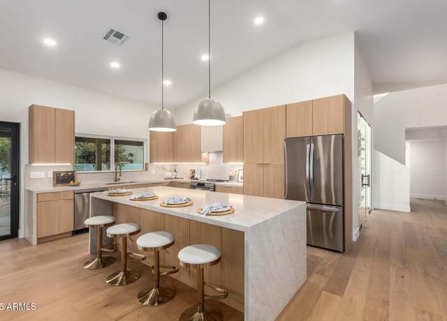 Property at 6019 E Paradise Ln, Scottsdale, AZ 85254, 4 beds, 2.5 baths