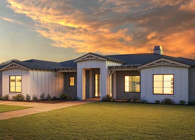 Property at 608 E Paint Your Wagon Trl, Phoenix, AZ 85085, 4 beds, 3.5 baths