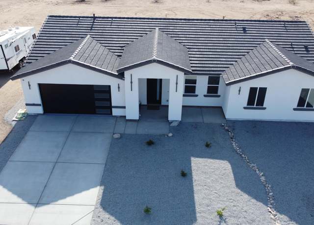 Property at 11798 S 216th Ave, Buckeye, AZ 85326, 4 beds, 3 baths