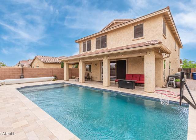 Property at 2425 E Flintlock Dr, Gilbert, AZ 85298, 5 beds, 2.5 baths