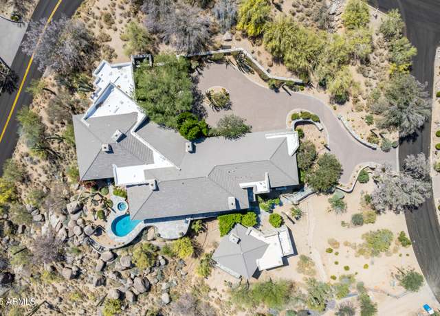 Property at 6901 E Restin Rd, Carefree, AZ 85377, 4 beds, 4.5 baths