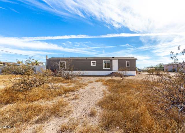 Property at 985 W Roundup St, Apache Junction, AZ 85120, 2 beds, 2 baths