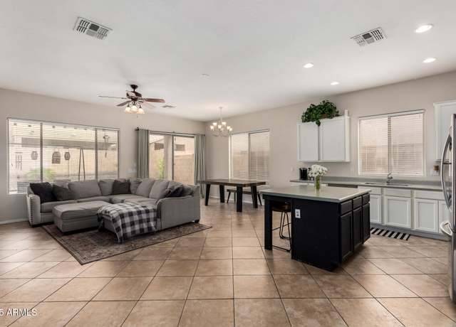 Property at 3022 W Redwood Ln, Phoenix, AZ 85045, 3 beds, 2 baths