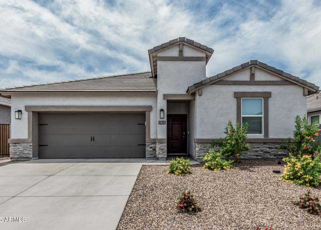 Property at 2923 W Shanley Ave, Apache Junction, AZ 85120, 4 beds, 3 baths