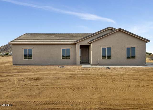 Property at 8348 W Mccartney Rd, Casa Grande, AZ 85194, 3 beds, 2 baths