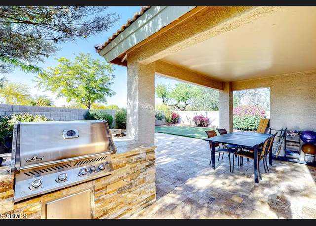 Property at 13280 W Caribbean Ln, Surprise, AZ 85379, 3 beds, 2 baths