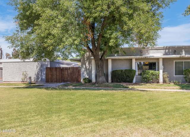 Property at 8827 N New World Dr, Glendale, AZ 85302, 3 beds, 2 baths
