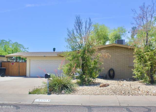 Property at 3001 W Shaw Butte Dr, Phoenix, AZ 85029, 3 beds, 1.75 baths