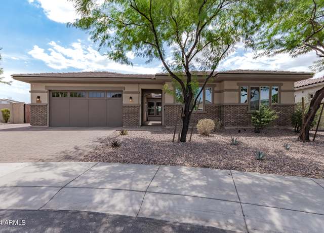 Property at 10005 W Spur Dr, Peoria, AZ 85383, 4 beds, 3 baths