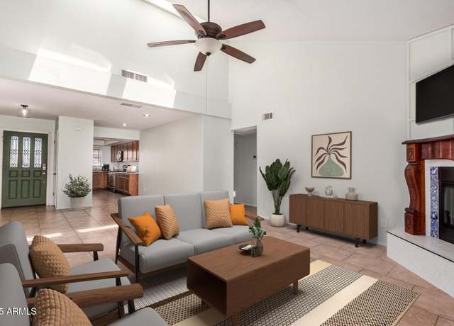 Property at 4130 N 21st St #6, Phoenix, AZ 85016, 2 beds, 2 baths