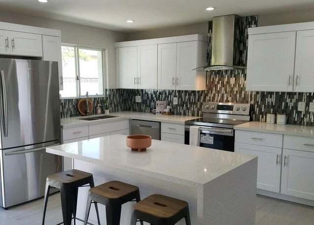 Property at 8750 E Starlight Way, Scottsdale, AZ 85250, 3 beds, 2 baths