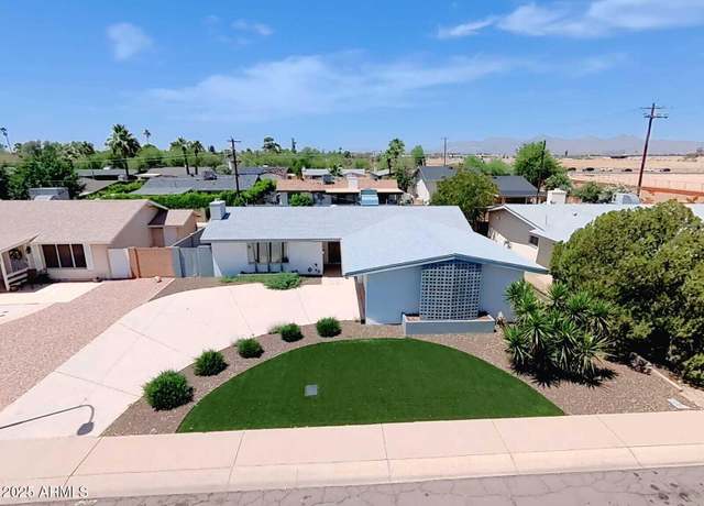Property at 8750 E Starlight Way, Scottsdale, AZ 85250, 3 beds, 2 baths