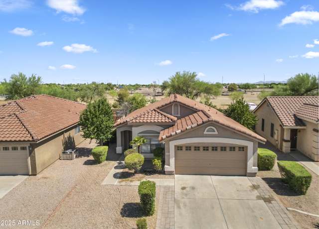 Property at 10431 E Bramble Ave, Mesa, AZ 85208, 3 beds, 2 baths