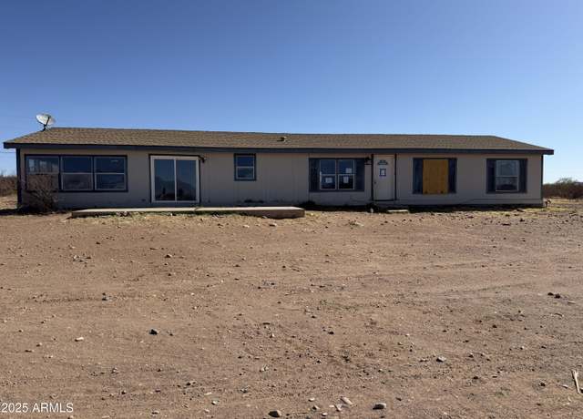 Property at 1771 N Clanton Ave, Sierra Vista, AZ 85635, 4 beds, 2 baths