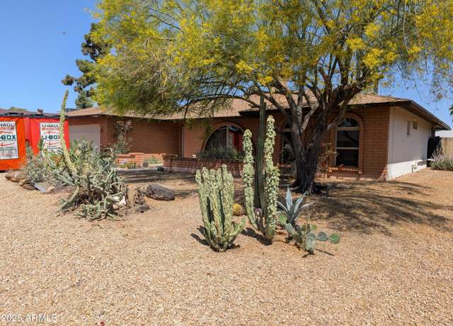 Property at 2934 W Northview Ave, Phoenix, AZ 85051, 5 beds, 2 baths