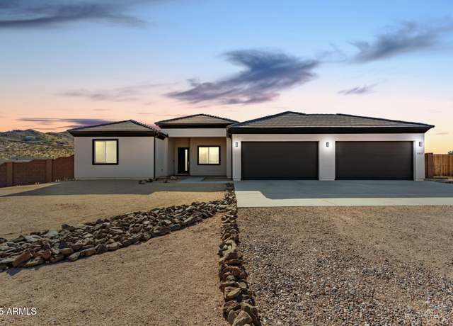 Property at 2517 W Canyon Rd, Phoenix, AZ 85086, 4 beds, 3.5 baths