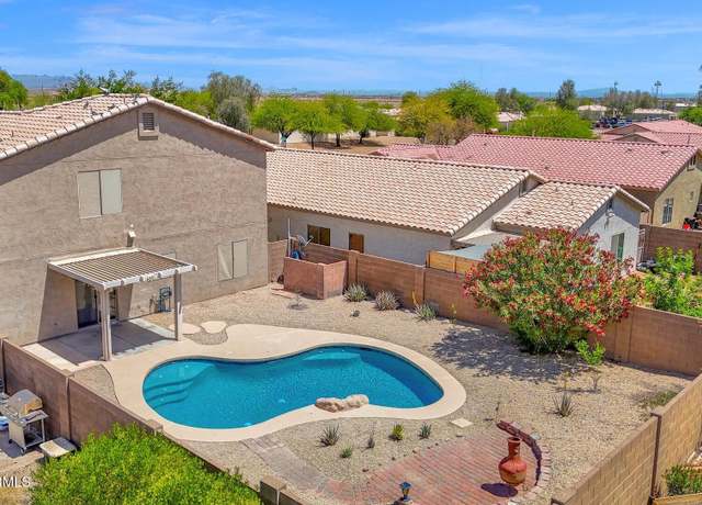 Property at 30032 N Desert Willow Blvd, San Tan Valley, AZ 85143, 3 beds, 2.5 baths