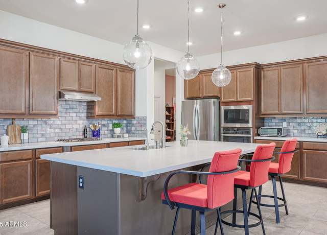 Property at 14133 S 179th Ave, Goodyear, AZ 85338, 4 beds, 2.5 baths