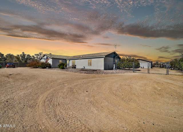 Property at 404 W Galvin St, Phoenix, AZ 85086, 5 beds, 3 baths