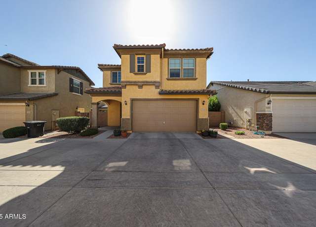 Property at 116 E Bluejay Dr, Chandler, AZ 85286, 3 beds, 2.5 baths
