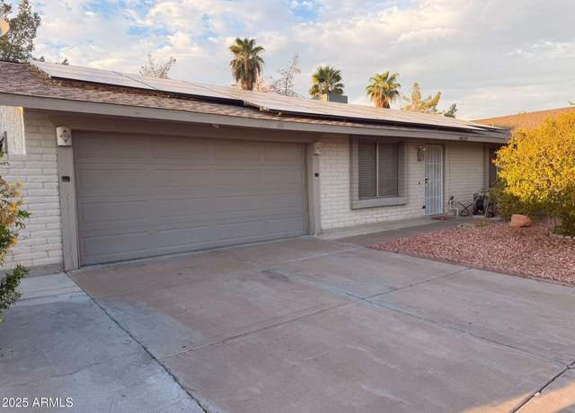 Property at 6620 W Phelps Rd, Glendale, AZ 85306, 3 beds, 2 baths