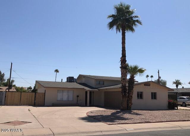Property at 4517 S Grandview Ave, Tempe, AZ 85282, 5 beds, 3 baths