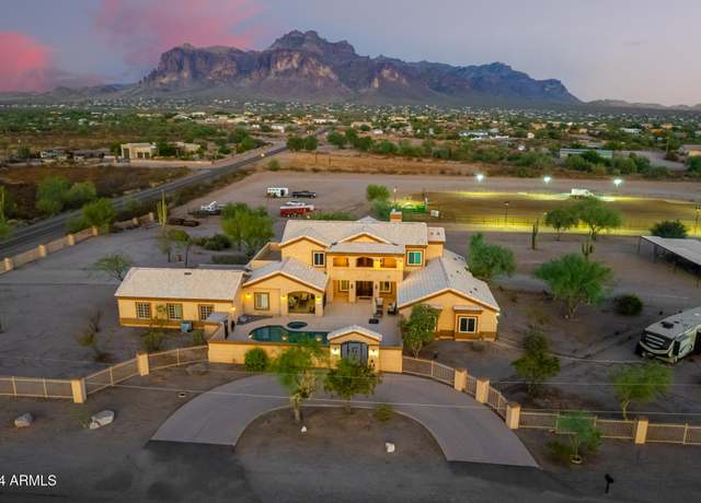Property at 1527 N Wickiup Rd, Apache Junction, AZ 85119, 5 beds, 4.5 baths