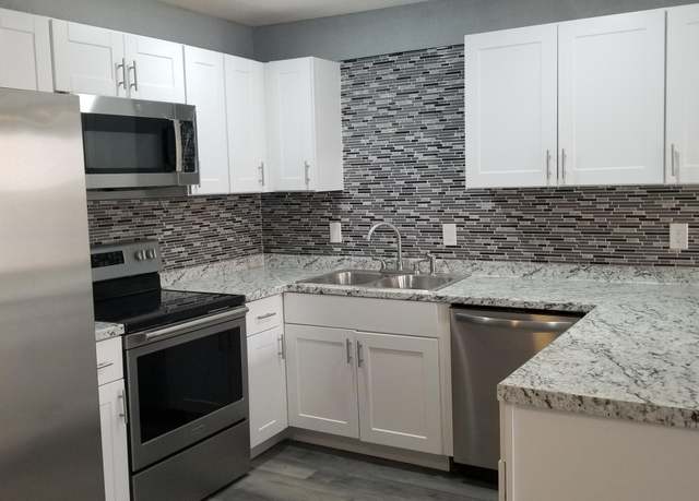 Property at 706 N 4th St #3, Avondale, AZ 85323, 2 beds, 2 baths