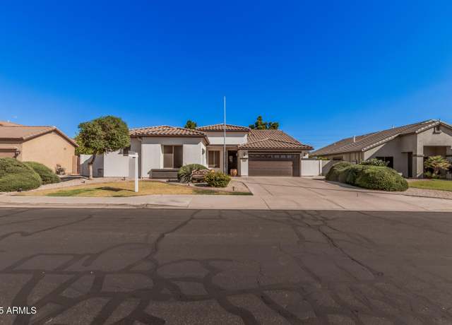 Property at 10529 E Posada Ave, Mesa, AZ 85212, 3 beds, 2 baths