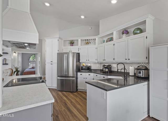 Property at 10733 W Clover Way, Avondale, AZ 85392, 3 beds, 2 baths