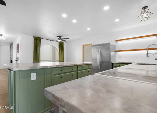 Property at 321 W Palo Verde St, Gilbert, AZ 85233, 4 beds, 3 baths