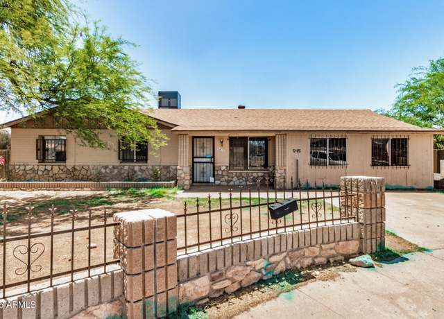 Property at 6426 W Mulberry Dr, Phoenix, AZ 85033, 3 beds, 2 baths