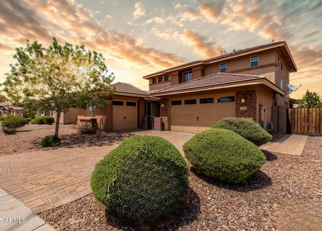 Property at 3338 E Coconino Dr, Gilbert, AZ 85298, 4 beds, 3.5 baths