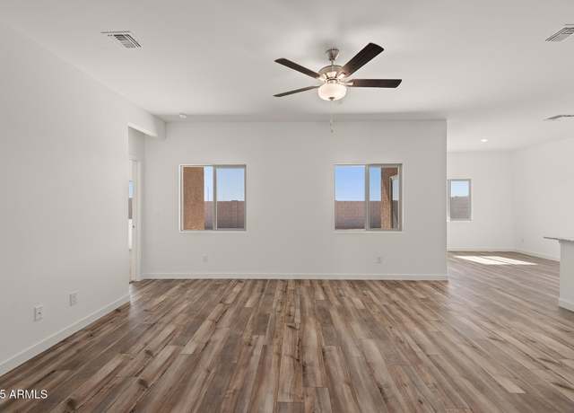 Property at 652 W Pintail Dr, Casa Grande, AZ 85122, 4 beds, 2 baths