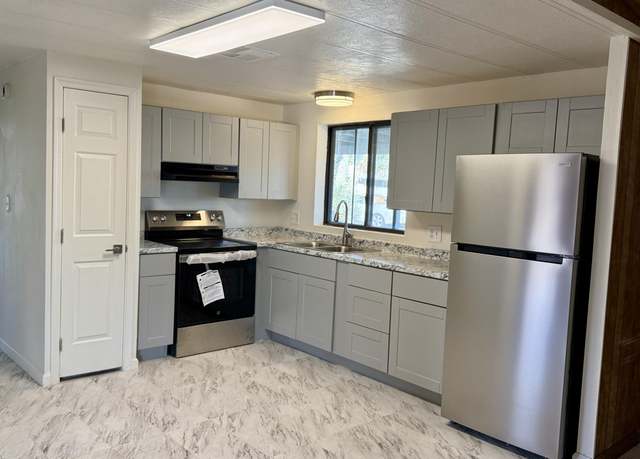 Property at 19420 N 25th Pl, Phoenix, AZ 85050, 2 beds, 2 baths