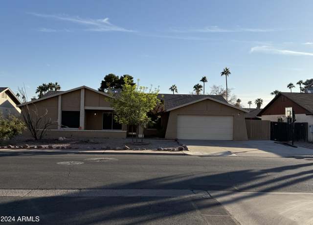 Property at 815 W Kiva Ave, Mesa, AZ 85210, 4 beds, 2 baths