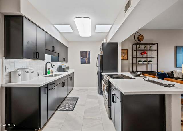 Property at 13011 N 100th Ave, Sun City, AZ 85351, 1 bed, 1 bath