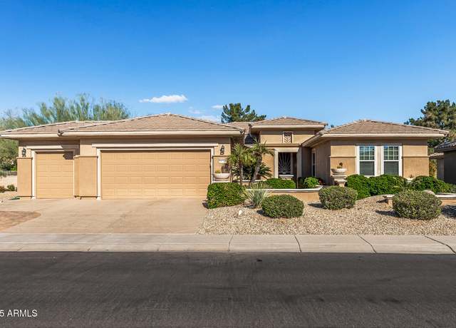 Property at 19714 N Rim Dr, Surprise, AZ 85374, 2 beds, 2.5 baths