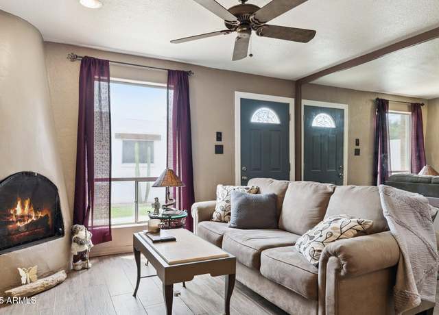 Property at 8054 E Oak St, Scottsdale, AZ 85257, 2 beds, 1 bath