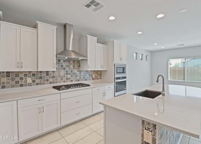 Property at 6455 W Millerton Ct, Florence, AZ 85132, 4 beds, 2.5 baths
